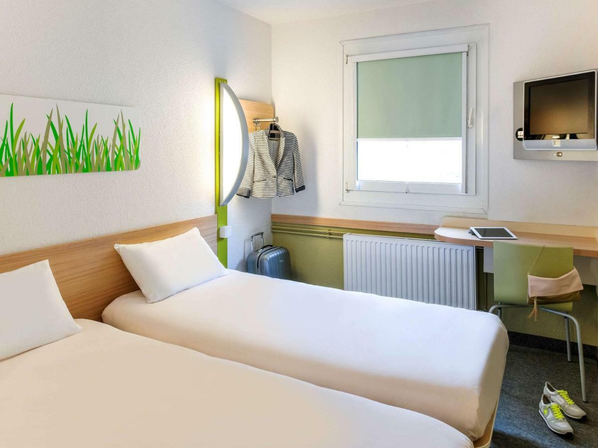 ไอบิส บัดเจ็ต ชาโตเดิง Hotel ชาโตว์ดอง ภายนอก รูปภาพ